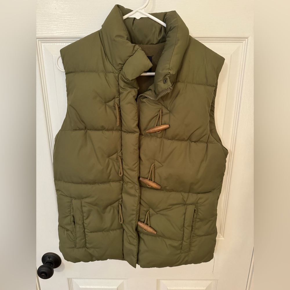 GAP Army Green Puffer Vest